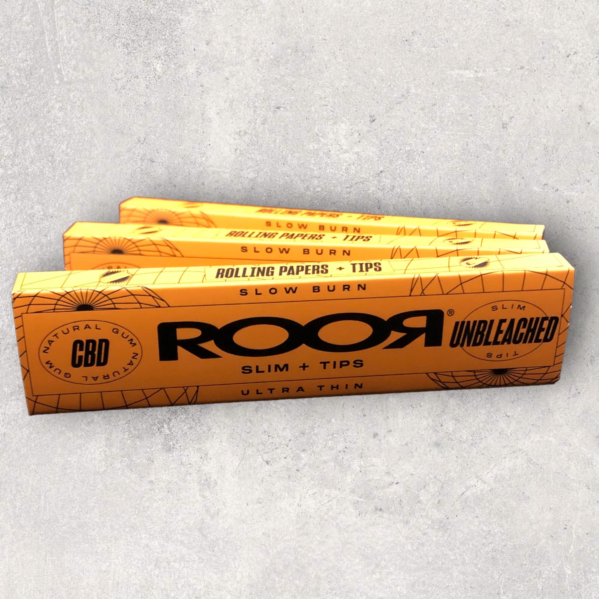 ROOR CBD Slim Papers + Filter Tips – 10 Heftchen, 32 Blatt, Reisblatt-Papier, Langes Blatt